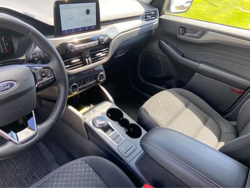 Used 2024 Ford Escape Active w/ Cold Weather Package FWD image 20
