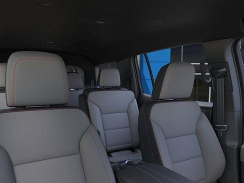 New 2026 Chevrolet Traverse LT FWD image 24