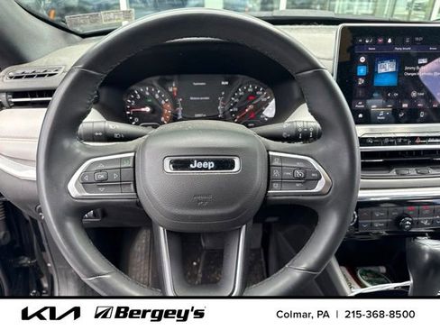 Used 2023 Jeep Compass Limited AWD/4WD image 11