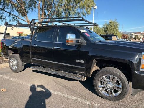 Used 2018 Chevrolet Silverado 2500 High Country w/ Duramax Plus Package image 3