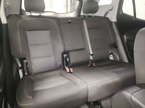 Used 2023 GMC Terrain SLE w/ Driver Convenience Package FWD image 10