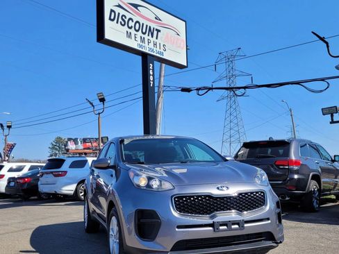 Used 2017 Kia Sportage LX image 3