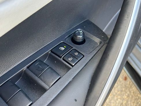 Used 2024 Toyota Corolla SE image 41