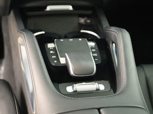 Used 2024 Mercedes-Benz GLS 580 GLS 580 w/ Warmth & Comfort Package image 20