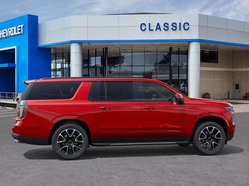 New 2026 Chevrolet Suburban RST AWD/4WD image 5