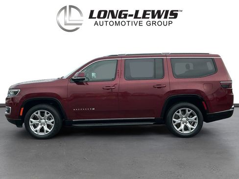 Used 2022 Jeep Wagoneer Series II w/ Convenience Group I RWD image 2