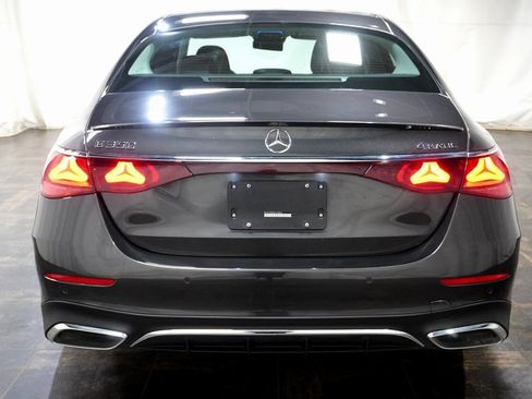 Used 2025 Mercedes-Benz E 350 4MATIC Sedan image 5