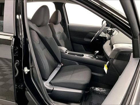 New 2026 Nissan Kicks S FWD image 33