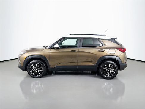 Used 2021 Chevrolet TrailBlazer ACTIV w/ Sun and Liftgate Package image 5