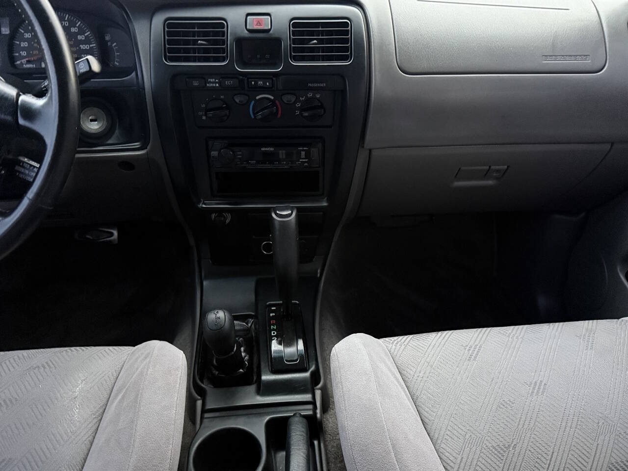 Used 2001 Toyota 4Runner SR5 AWD/4WD image 23