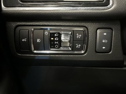 Used 2024 Lincoln Navigator L Reserve image 28