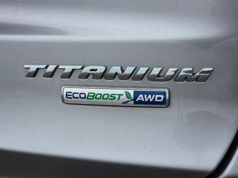 Used 2020 Ford Fusion Titanium image 12