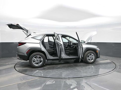 New 2026 Hyundai Tucson SE image 40