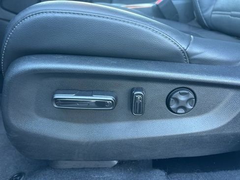 Used 2022 Honda CR-V Touring image 18