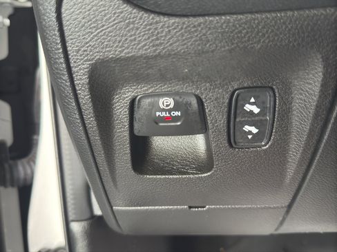 Used 2022 RAM 1500 Laramie image 21