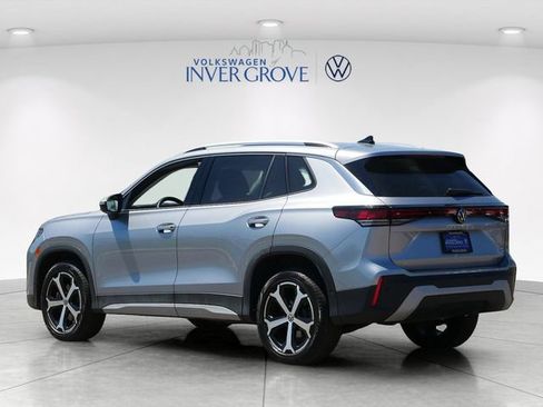 Certified 2025 Volkswagen Tiguan SE AWD/4WD image 5