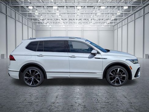 Certified 2022 Volkswagen Tiguan SEL R-Line AWD/4WD image 6