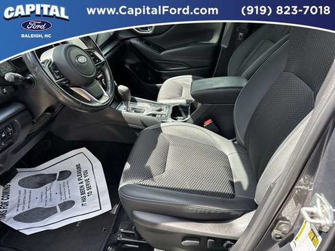 Used 2023 Subaru Forester Premium AWD/4WD image 19