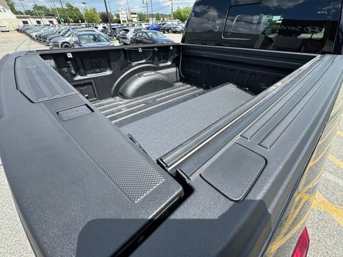 Used 2022 Ford F150 Lariat w/ Equipment Group 502A High image 34