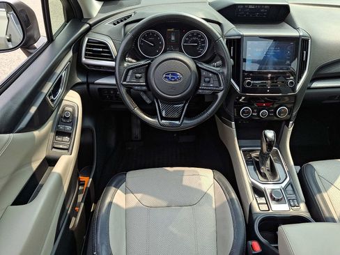 Used 2019 Subaru Forester Limited AWD/4WD image 12