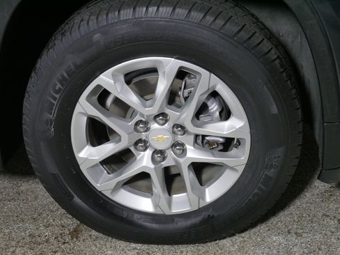 Used 2021 Chevrolet Traverse LT AWD/4WD image 15