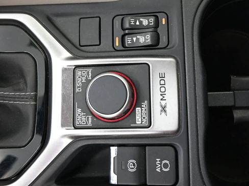 Used 2020 Subaru Forester Limited AWD/4WD image 10