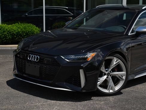 Used 2021 Audi RS 6 w/ Executive Package AWD/4WD image 2