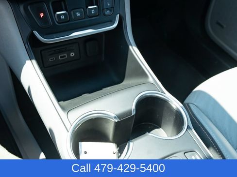 Used 2019 GMC Terrain SLT w/ Infotainment Package II AWD/4WD image 21