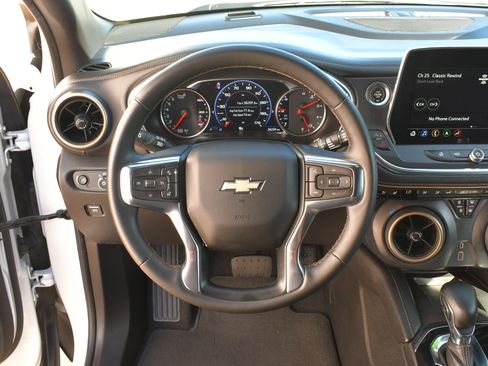 Used 2023 Chevrolet Blazer Premier FWD image 20