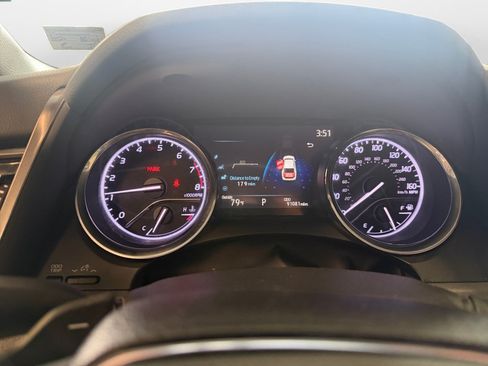 Used 2020 Toyota Camry SE AWD/4WD image 14