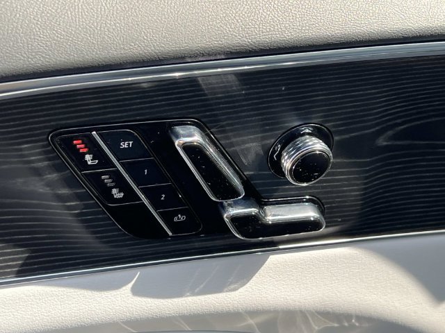 Used 2024 Cadillac Lyriq Sport w/ LPO, Floor Liner Package AWD/4WD image 16
