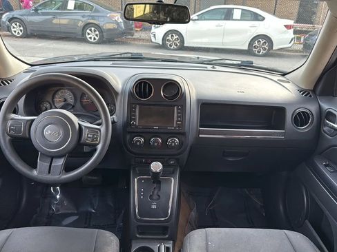 Used 2016 Jeep Patriot Sport w/ Power Value Group FWD image 23