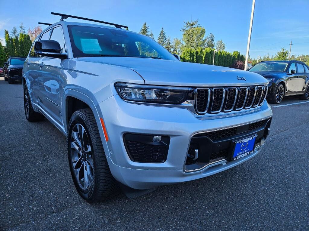 Used 2023 Jeep Grand Cherokee L Overland AWD/4WD image 6