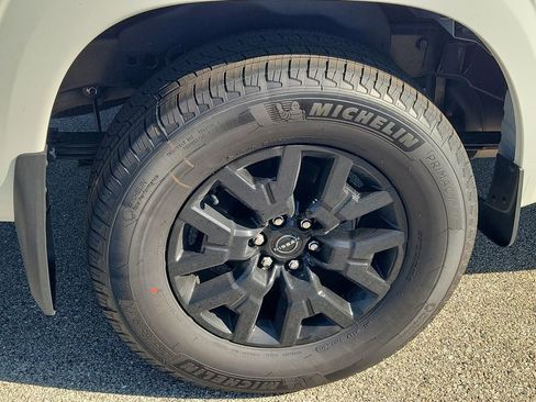New 2026 Nissan Frontier SV RWD image 3