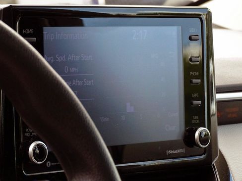 Used 2022 Toyota Corolla LE FWD image 21