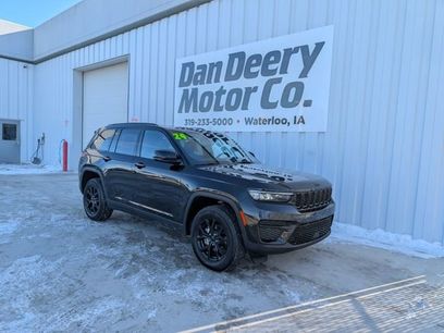 Used 2024 Jeep Grand Cherokee Altitude