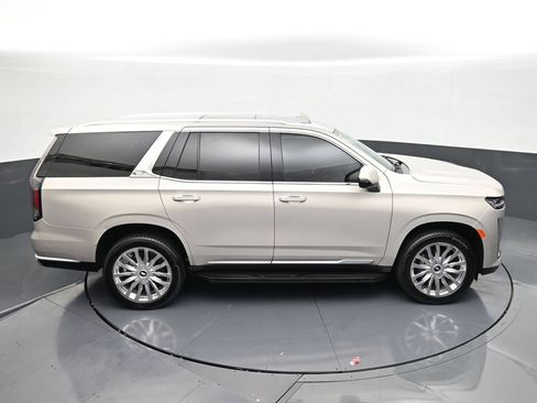 Certified 2022 Cadillac Escalade Premium Luxury RWD image 17