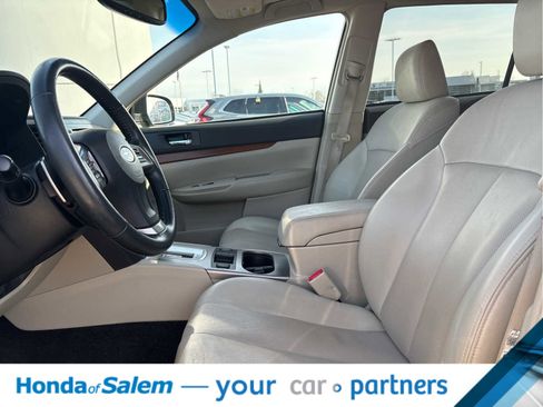 Used 2014 Subaru Outback 2.5i Limited w/ Moonroof Package image 2