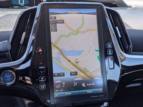 Used 2021 Toyota Prius Prime XLE FWD image 17