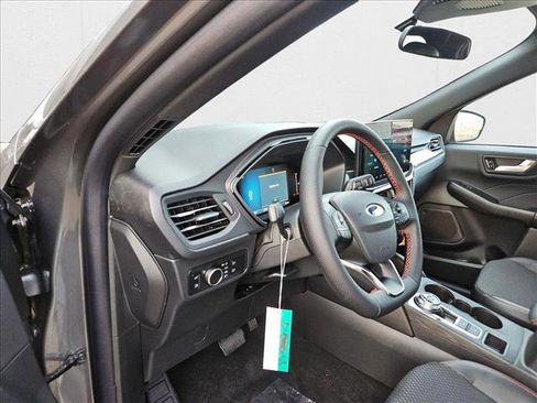 New 2025 Ford Escape ST-Line w/ Equipment Group 301A image 3