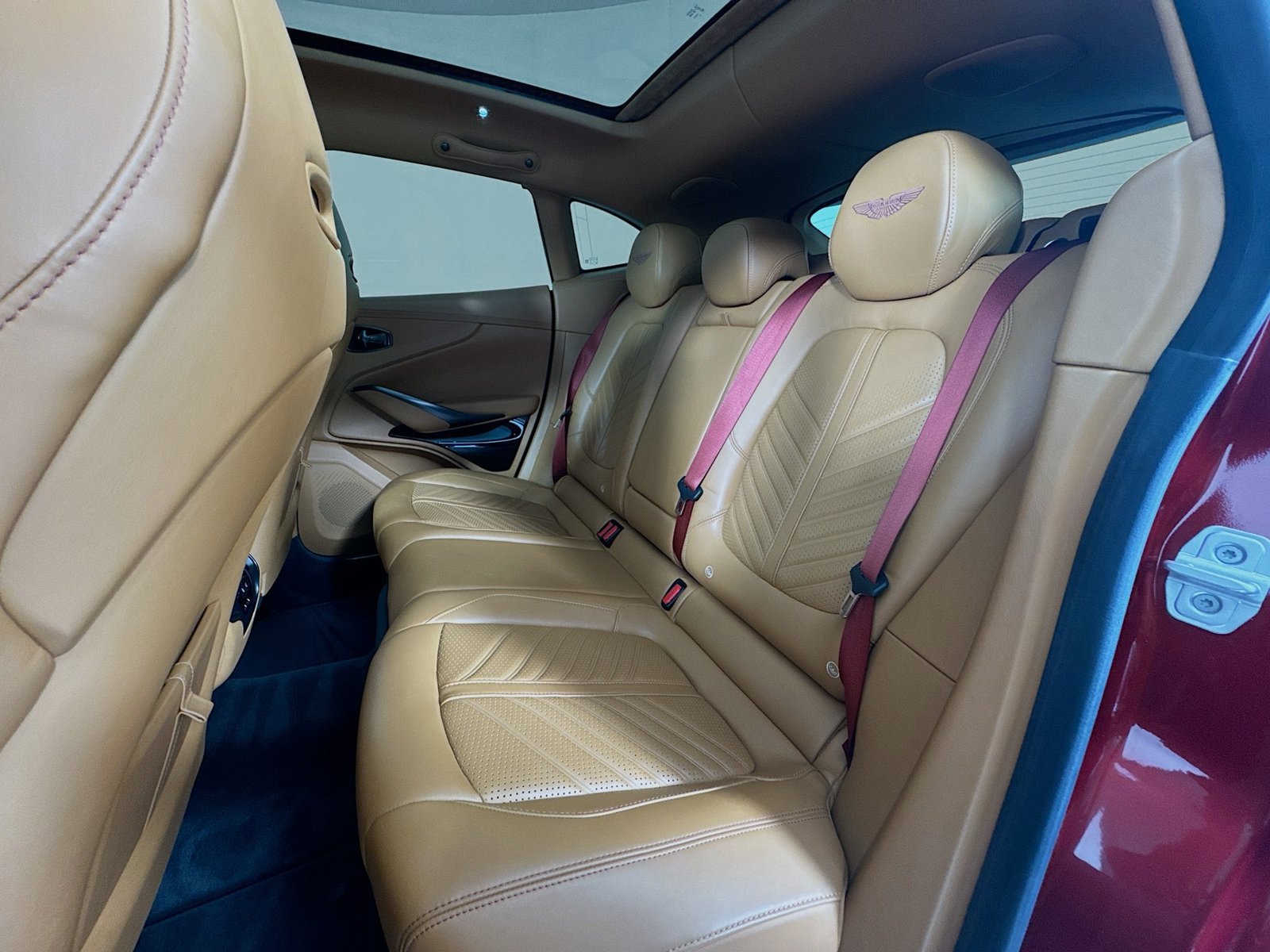 Used 2024 Aston Martin DBX 707 AWD/4WD image 24