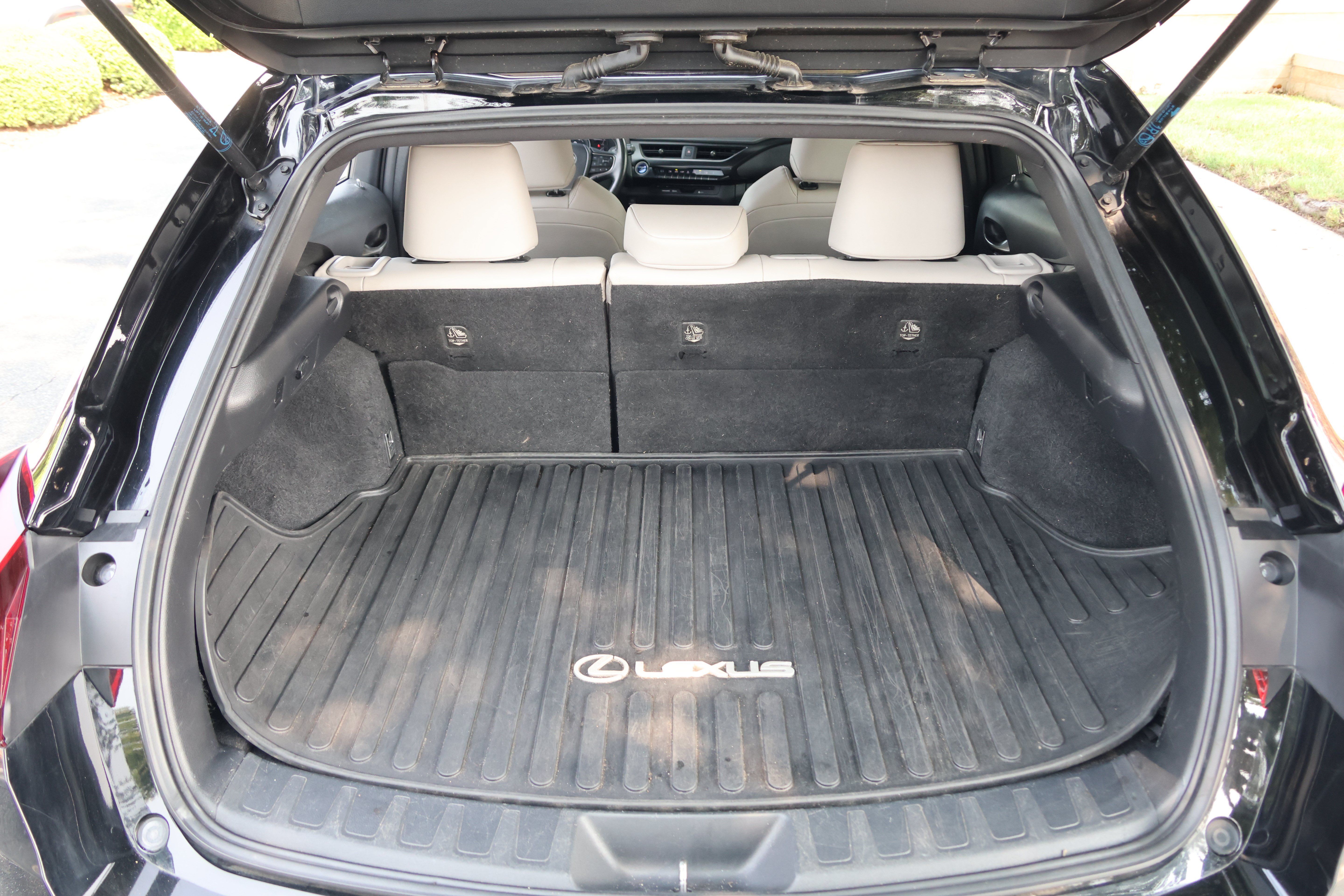 Used 2021 Lexus UX 250h w/ Accessory Package (Z1) AWD/4WD image 35