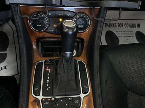 Used 2009 Mercedes-Benz SL 550 w/ Premium I Pkg image 46