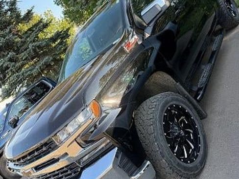 Used 2020 Chevrolet Silverado 1500 LT w/ All-Star Edition AWD/4WD image 4