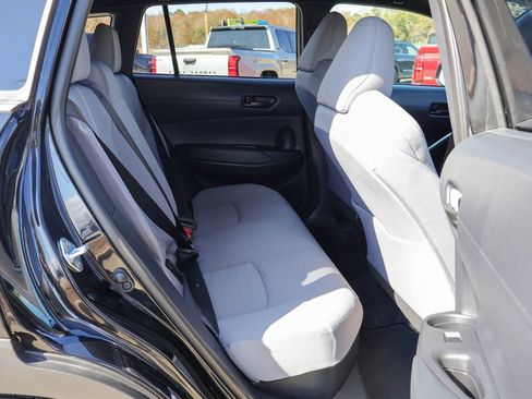 Used 2024 Toyota Corolla Cross SE image 10