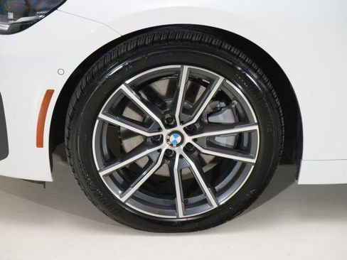 Used 2024 BMW 230i xDrive Coupe w/ Convenience Package image 16