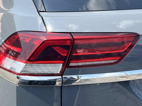 Used 2021 Volkswagen Atlas Cross Sport SE w/ Panoramic Sunroof Package FWD image 46