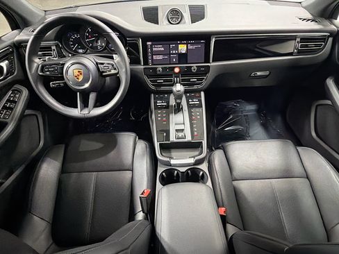 Certified 2026 Porsche Macan AWD/4WD image 16