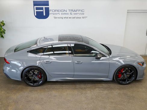 Used 2025 Audi RS 7 Performance AWD/4WD image 38