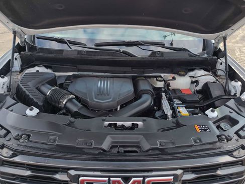 Used 2024 GMC Acadia AT4 w/ LPO, Floor Liner Package image 29